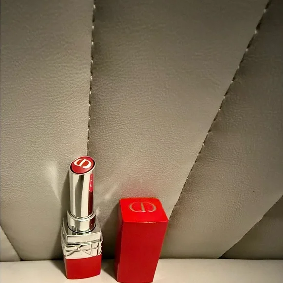 Dior Rouge Ultra Care Lipstick - Red - Picture 1 of 5